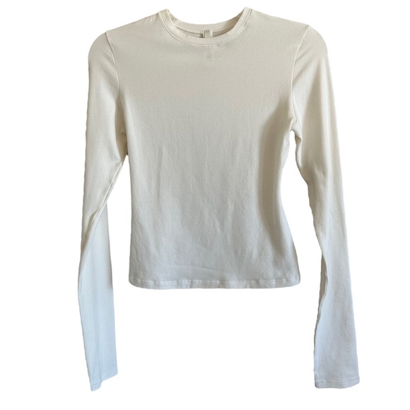 SKIMS Cream Ivory Crewneck Long Sleeve Tshirt Top Small - Picture 2 of 12